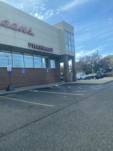 Walgreens, 26800 John R Rd, Madison Heights, MI 48071, USA, 