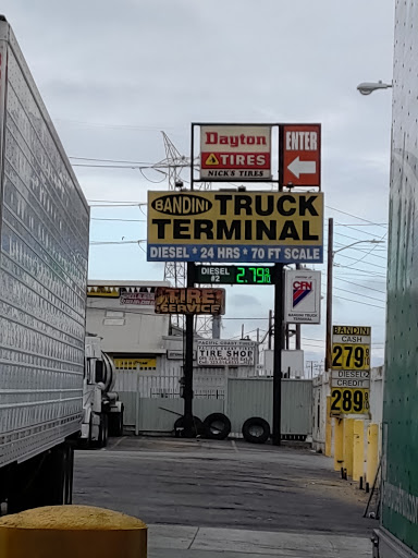 Truck stop Glendale