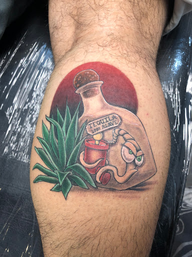 Tattoo Shop «Allied Ink Tattoos & Piercings», reviews and photos, 1415 Georgia St, Vallejo, CA 94590, USA