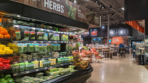 Supermarket «Market 32», reviews and photos, 990 Torringford St, Torrington, CT 06790, USA