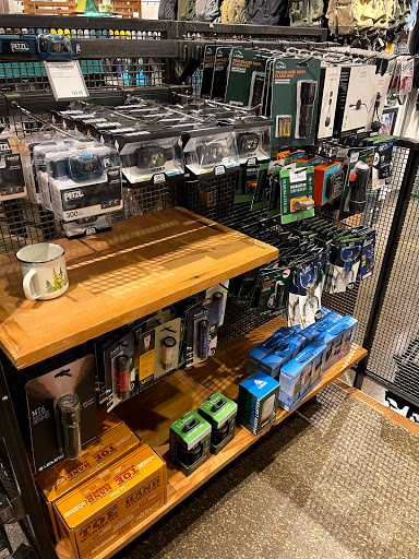 Clothing Store «L.L. Bean», reviews and photos, 75 Evergreen Way, South Windsor, CT 06074, USA