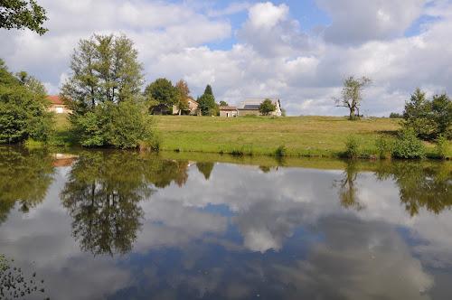 Domaine de la Veyrerie à Saint-Saud-Lacoussière