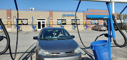 Tsunami Express Car Wash en La Porte