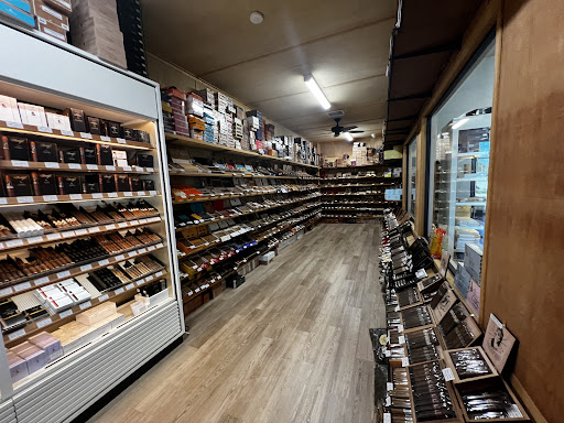 Tobacco Shop «Fogue & Bates Tobacco», reviews and photos, 6929 E 71st St, Tulsa, OK 74133, USA