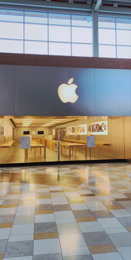 Computer Store «Apple Brandon», reviews and photos, 459 Brandon Town Center Dr, Brandon, FL 33511, USA