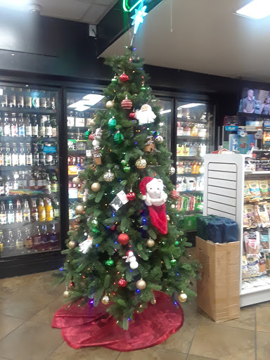 Liquor Store «Bal Harbor Liquor & Deli», reviews and photos, 510 E Balboa Blvd, Newport Beach, CA 92661, USA