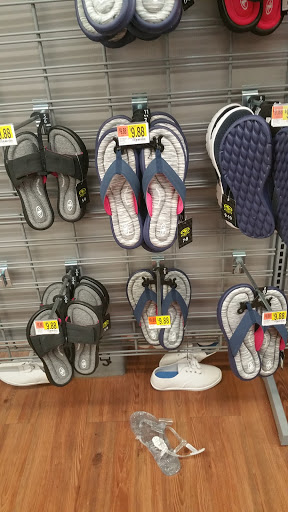 Discount Store «Walmart», reviews and photos, 1601 S Lower Sacramento Rd, Lodi, CA 95242, USA