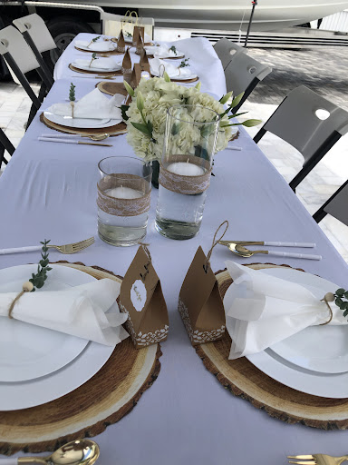 Florist «Omel Flowers», reviews and photos, 5898 W 16th Ave, Hialeah, FL 33012, USA