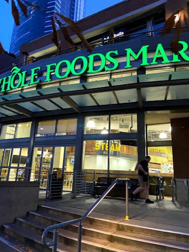 Grocery Store «Whole Foods Market», reviews and photos, 2210 Westlake Ave, Seattle, WA 98121, USA