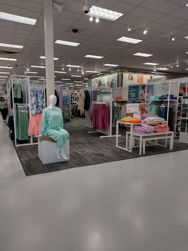 Department Store «Target», reviews and photos, 6100 Broadmoor St, Mission, KS 66202, USA