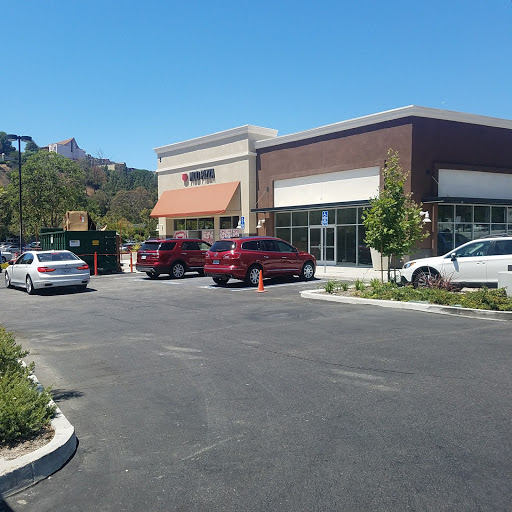 Shopping Mall «Promenade On The Peninsula», reviews and photos, 550 Deep Valley Dr, Rolling Hills Estates, CA 90274, USA