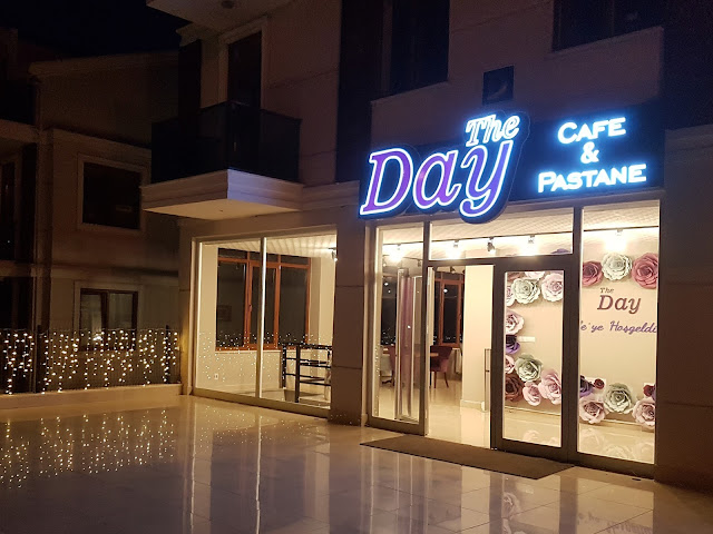 The Day Cafe & Pastanesi