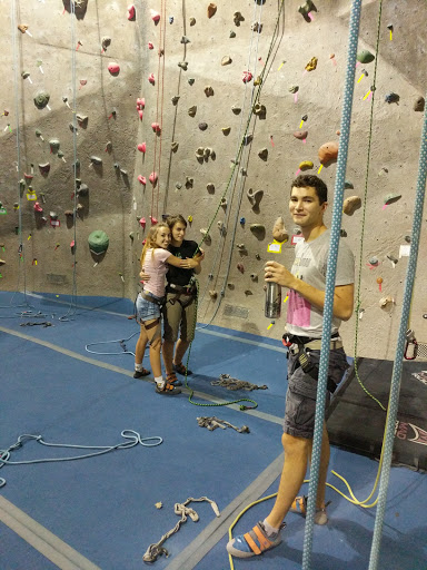 Rock Climbing Gym «Vertical Dreams - Nashua», reviews and photos, 25 E Otterson St, Nashua, NH 03060, USA
