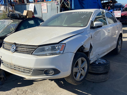 Montoya's Auto Wrecking & Auto Repair
