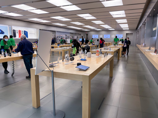 Computer Store «Apple King of Prussia», reviews and photos, 160 N Gulph Rd, King of Prussia, PA 19406, USA