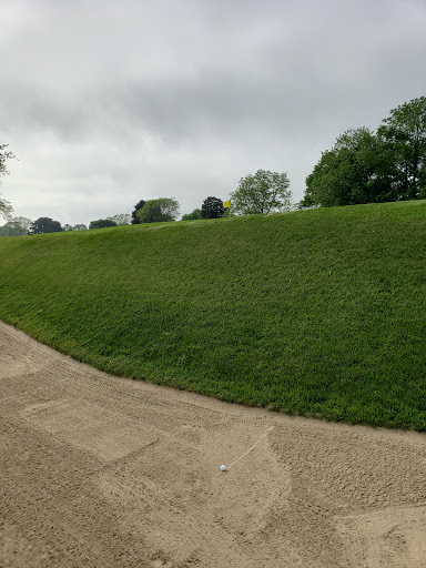 Private Golf Course «Blue Mound Golf and Country Club», reviews and photos, 10122 W North Ave, Wauwatosa, WI 53226, USA
