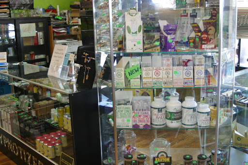 Tobacco Shop «Hypnotized Smoke Shop», reviews and photos, 2967 Patterson Rd, Florissant, MO 63031, USA