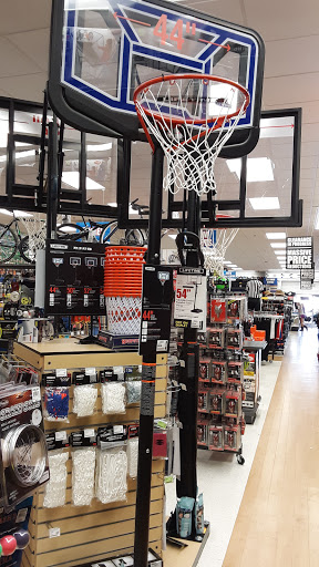 Sporting Goods Store «Big 5 Sporting Goods - Longview», reviews and photos, 600 Triangle Shopping Center #150, Longview, WA 98632, USA
