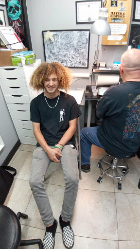 Tattoo Shop «Hold Fast Tattoo and Body Piercing», reviews and photos, 5153 S Ridgewood Ave, Port Orange, FL 32127, USA