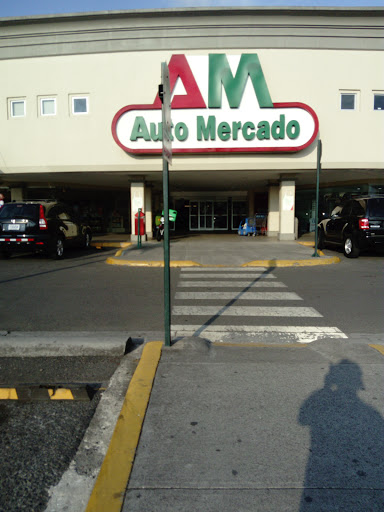 Auto Mercado - Santa Ana