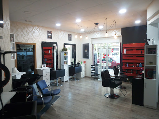 CAOBA Barbería/Peluquería en Salamanca, Salamanca
