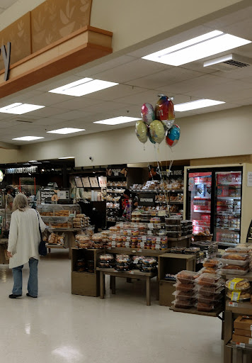 Grocery Store «Super Stop & Shop», reviews and photos, 80 Birdsall Rd, Baldwin Place, NY 10505, USA