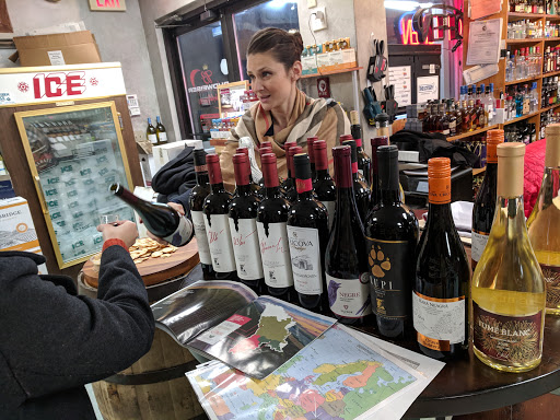 Wine Store «Norfolk Wine & Spirits», reviews and photos, 206 Dedham St, Norfolk, MA 02056, USA