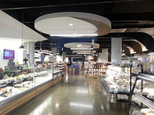 Supermarket «Cermak Fresh Produce», reviews and photos, 4000 W Diversey Ave, Chicago, IL 60639, USA