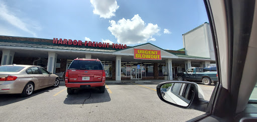Hardware Store «Harbor Freight Tools», reviews and photos, 3909 S Campbell Ave, Springfield, MO 65807, USA