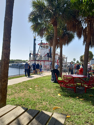 Cruise Agency «St Johns Rivership Co», reviews and photos, 433 N Palmetto Ave, Sanford, FL 32771, USA