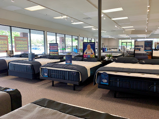 Mattress Store «BedMart Mattress Superstores Hillsboro», reviews and photos, 2275 SE Tualatin Valley Hwy, Hillsboro, OR 97123, USA