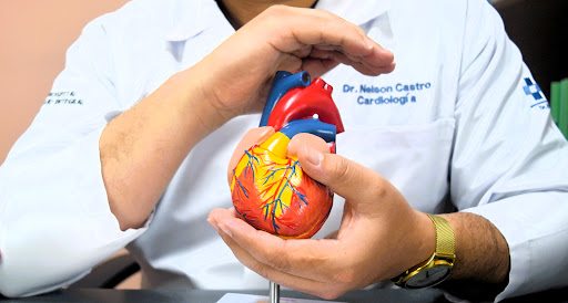 Dr. Nelson Castro - Cardiologo