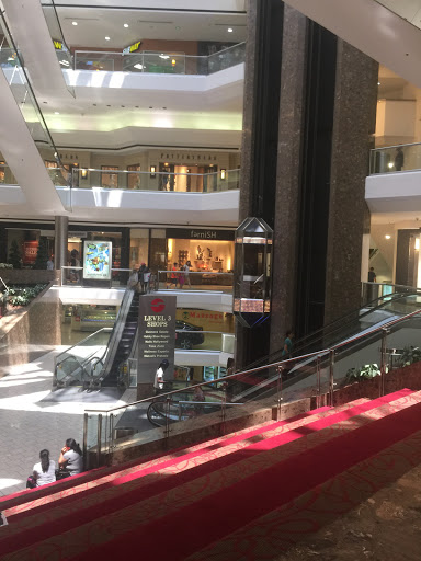 Shopping Mall «Stamford Town Center», reviews and photos, 100 Greyrock Pl, Stamford, CT 06901, USA