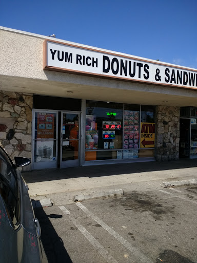 Donut Shop «Yum-Rich Donut Shop», reviews and photos, 20129 Vanowen St, Canoga Park, CA 91306, USA