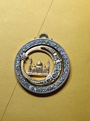 Jewelry Store «A & M Jewelers Antique & Modern Jewelry», reviews and photos, 708 N Rolling Rd, Catonsville, MD 21228, USA