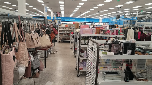 Clothing Store «Ross Dress for Less», reviews and photos, 3200 Laclede Station Rd, Maplewood, MO 63143, USA