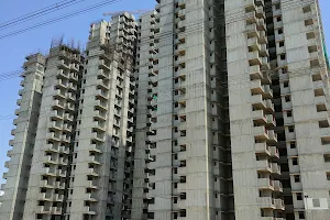 Pareena Om Apartments image