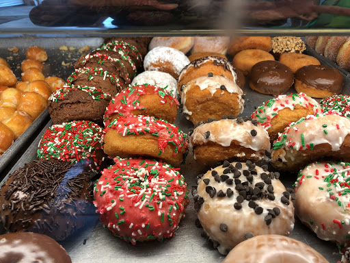 Donut Shop «Stevenson Donuts & Bakery», reviews and photos, 25814 Hemingway Ave, Stevenson Ranch, CA 91381, USA