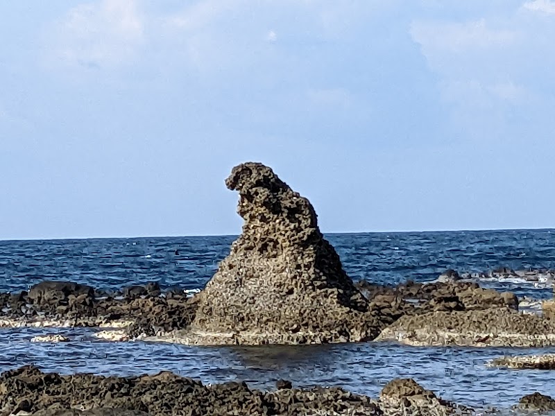 能登のゴジラ岩