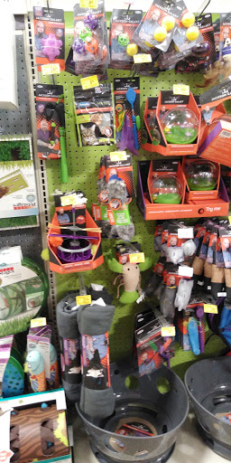 Pet Supply Store «PetSmart», reviews and photos, 1671 E Market St, Harrisonburg, VA 22801, USA