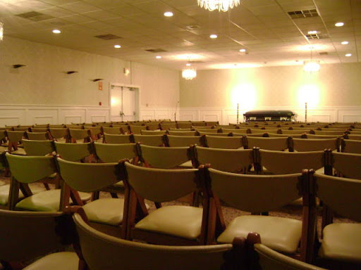 Funeral Home «Burnam & Son Mortuary Inc», reviews and photos, 201 Center St, Bowling Green, KY 42101, USA