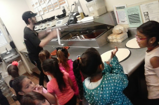 Pizza Restaurant «Round Table Pizza», reviews and photos, 1237 W Wood St, Willows, CA 95988, USA