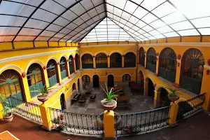 Hostal La Casona Potosí image