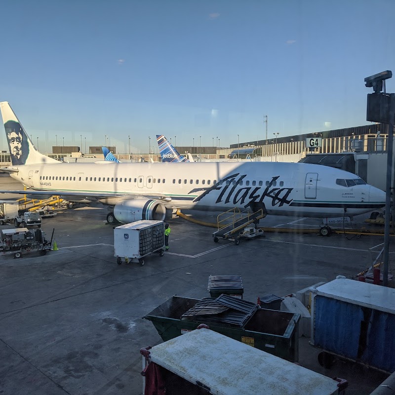 Alaska Airlines - Chicago, IL