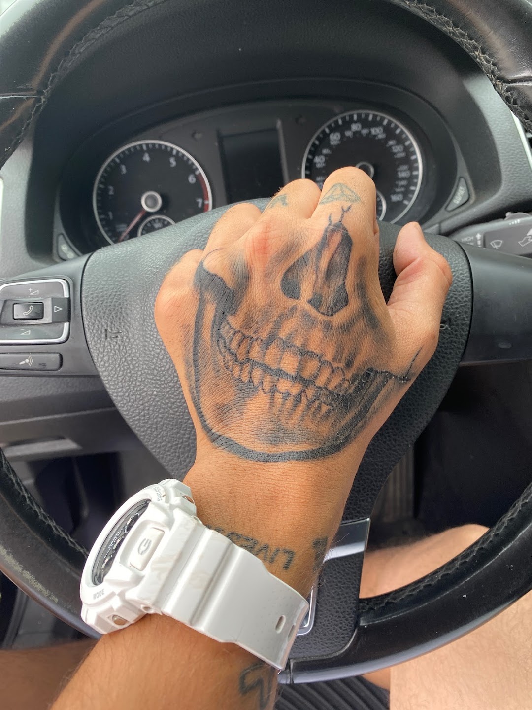 Red Moon Custom Tattoo and Piercing