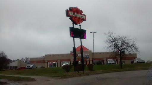 Suzuki Motorcycle Dealer «Metro Harley-Davidson Suzuki Can-Am», reviews and photos, 2415 Westdale Dr SW, Cedar Rapids, IA 52404, USA