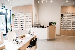 Almond Nail Bar