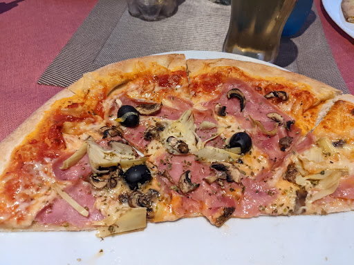 Dino's Essbar_ PizzeriaRestaurant en Salzburg
