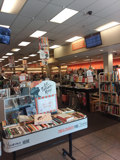 Used Book Store «2nd & Charles», reviews and photos, 3525 Ross Clark Cir #300, Dothan, AL 36303, USA