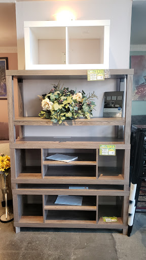 Department Store «Blessingdales Thrift Shop», reviews and photos, 1148 Sunrise Hwy, Amityville, NY 11701, USA